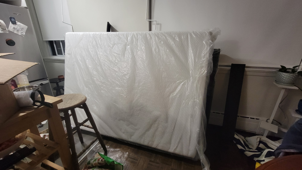 🌟Moving Sale 🌟 10 Inch Full Gel Memory Foam Mattress - photo 4