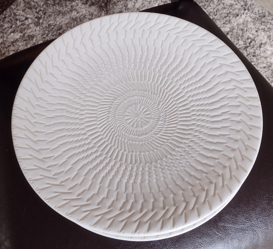 LOTUS DINNERWARE SET BY JOSHUA MAXWELL image indicator(2)