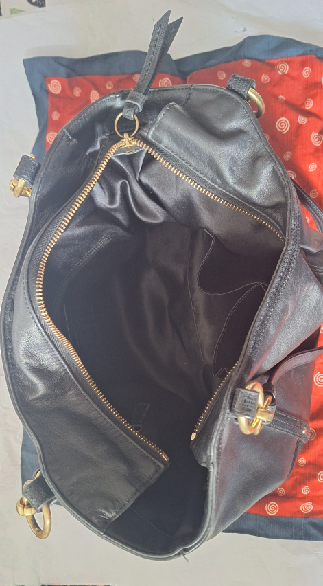 Coach purse - black image indicator(6)