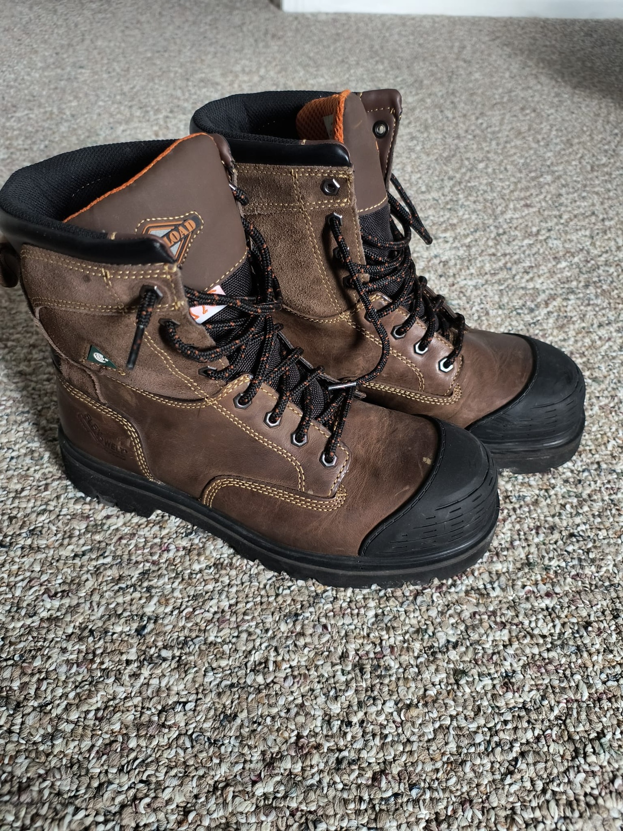 Safety boots