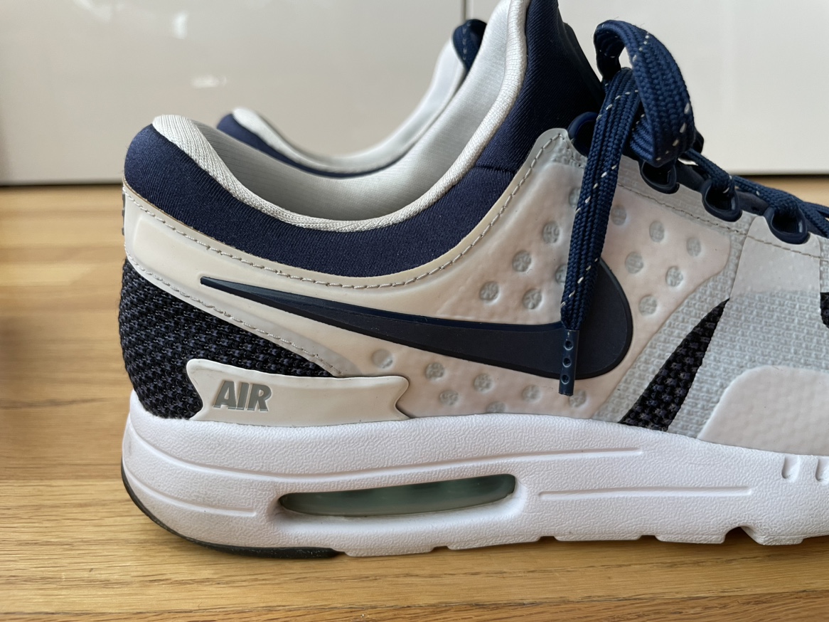 NIKE AIR MAX ZERO SIZE 9 3.26 Air Max Day 789695-104 Authentic image indicator(4)