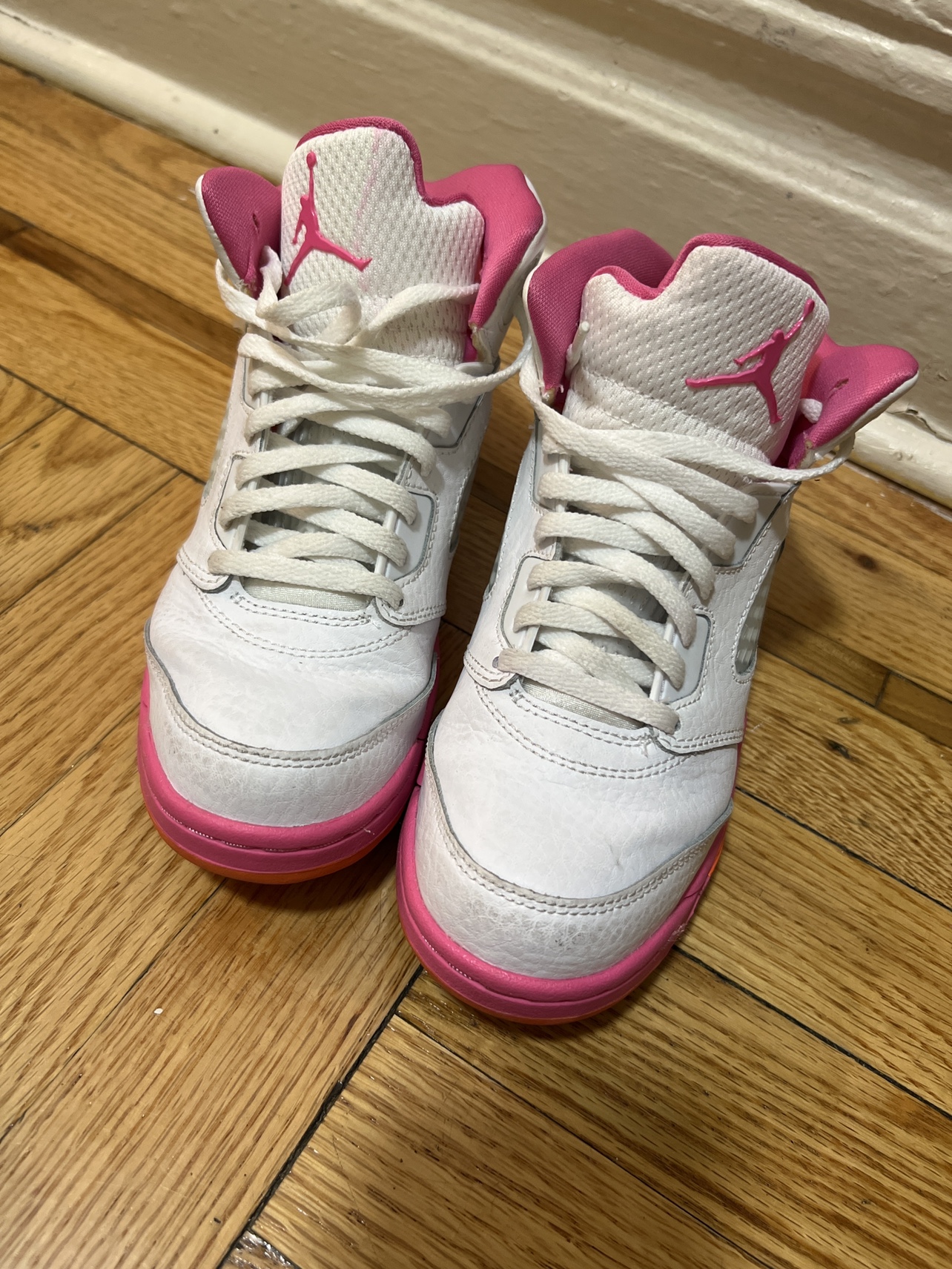 Kids Jordan’s size 3Y