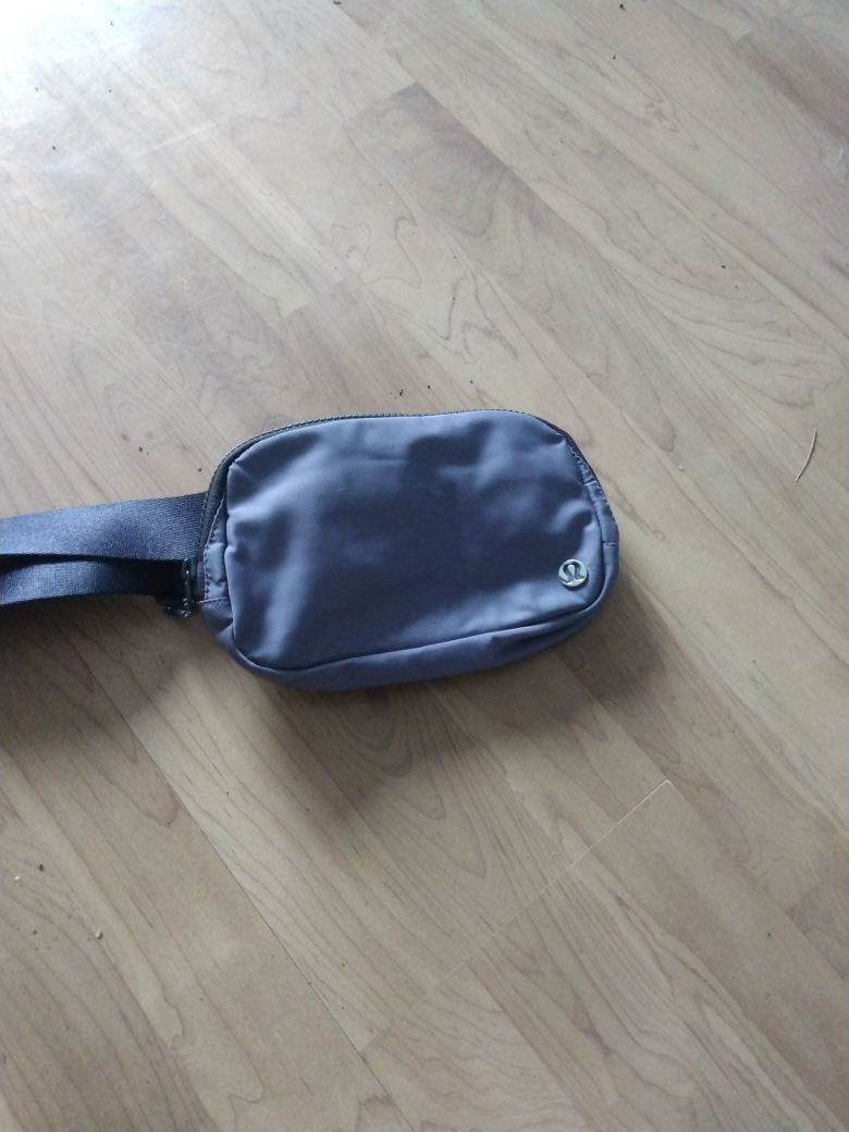 Lululemon bag - photo 4