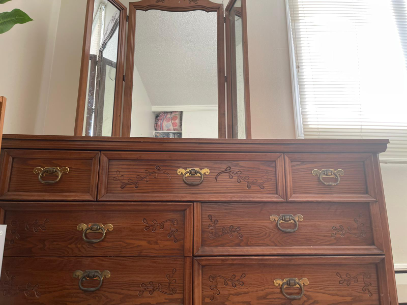 Dresser