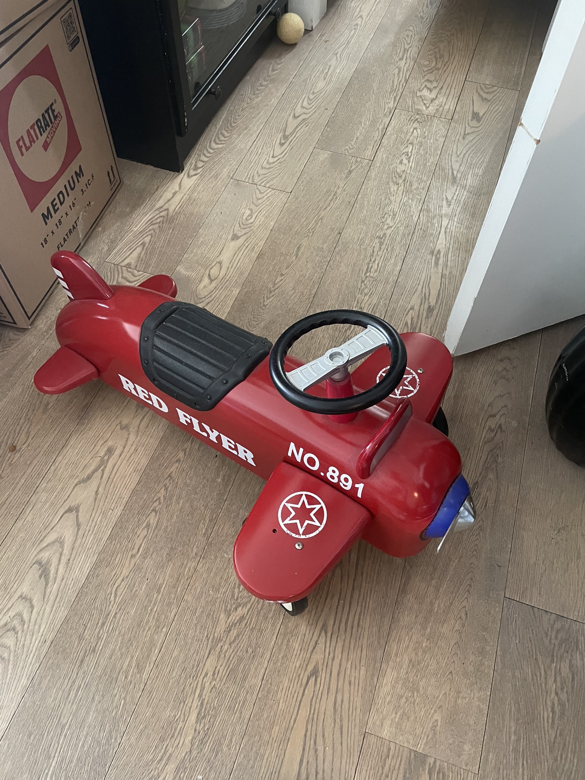 Kids ride on toy
