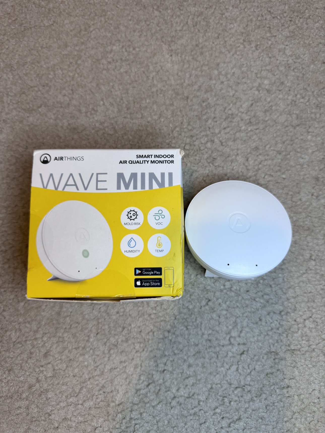 Airthings Wave Mini Smart Indoor Quality Monitor thumbnail