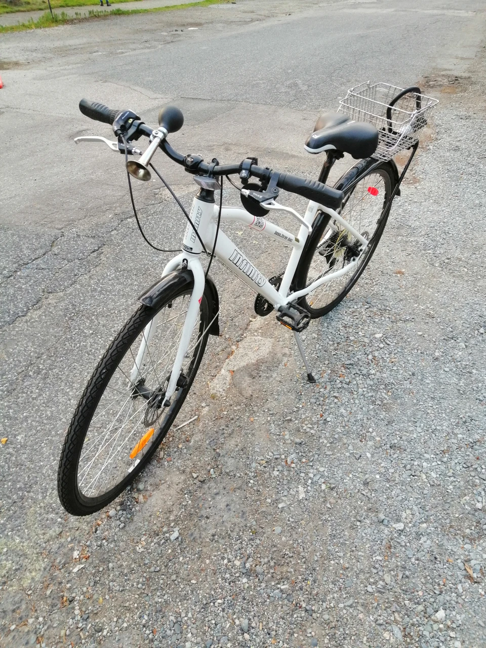 White Infinity bicycle - photo 2