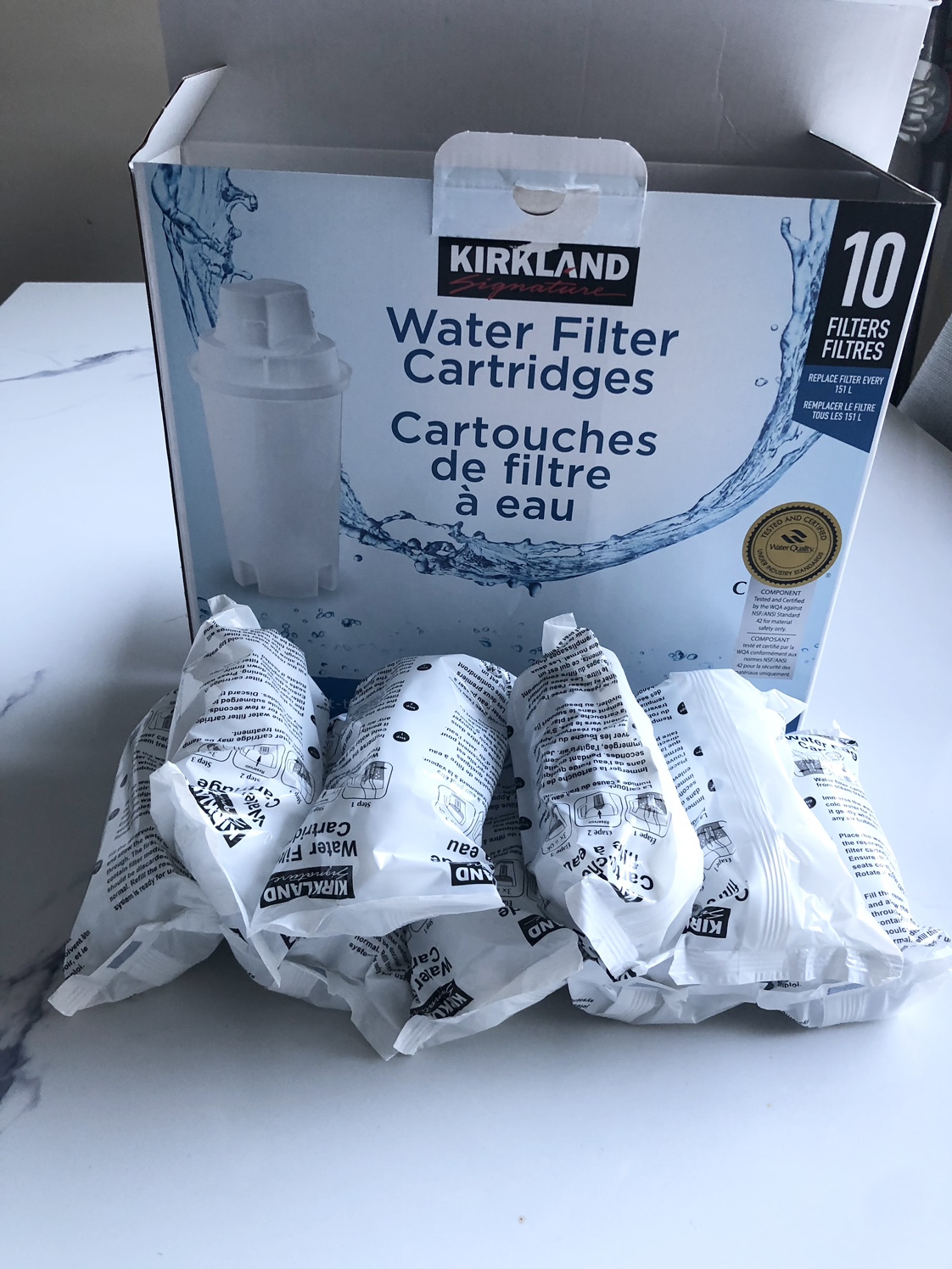 Brita 2.4 L (10-cup) pitcher with smart light and 9 new filters - photo 2