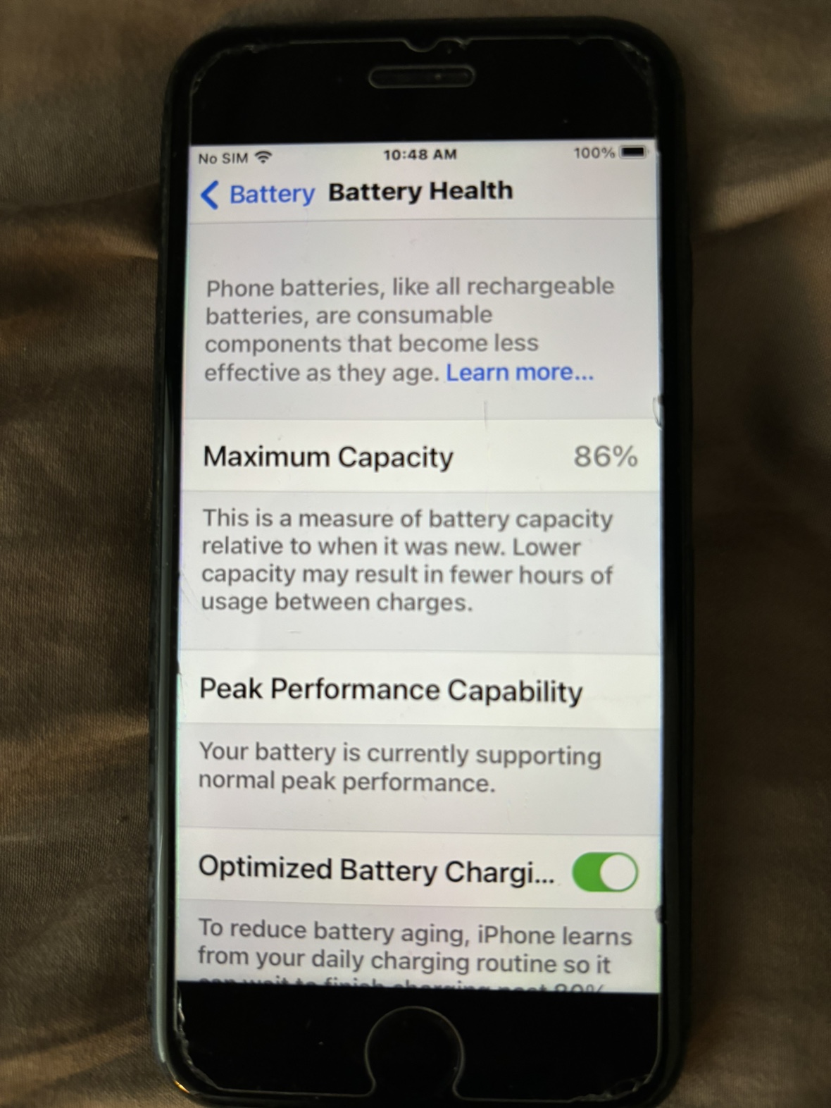 iPhone 8 64GB image indicator(2)