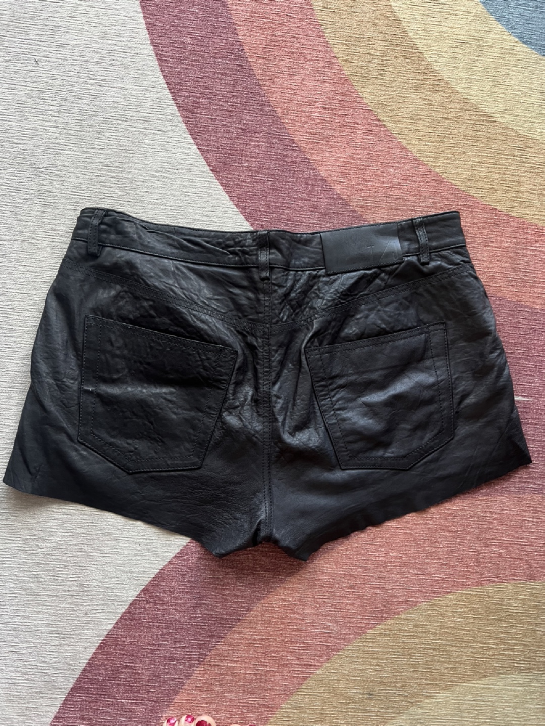 Black Leather shorts luxury brand size L 8/10 image indicator(2)