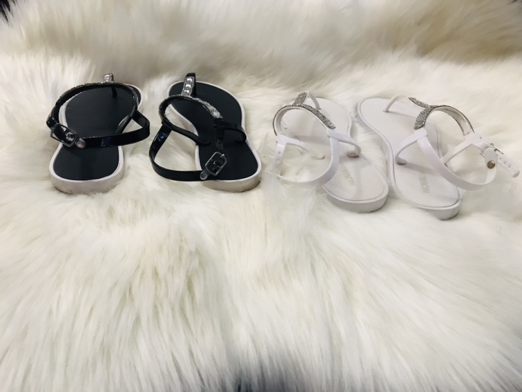 🖤🤍 X2 Girls Sandals🤍🖤 image indicator(5)