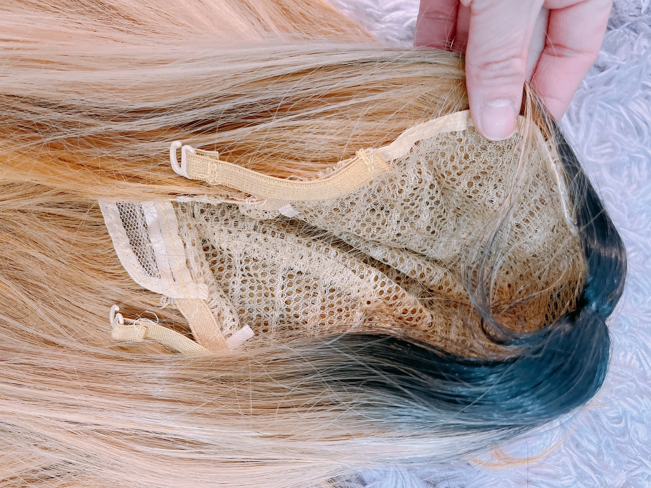 Curl wig with black highlights - photo 2