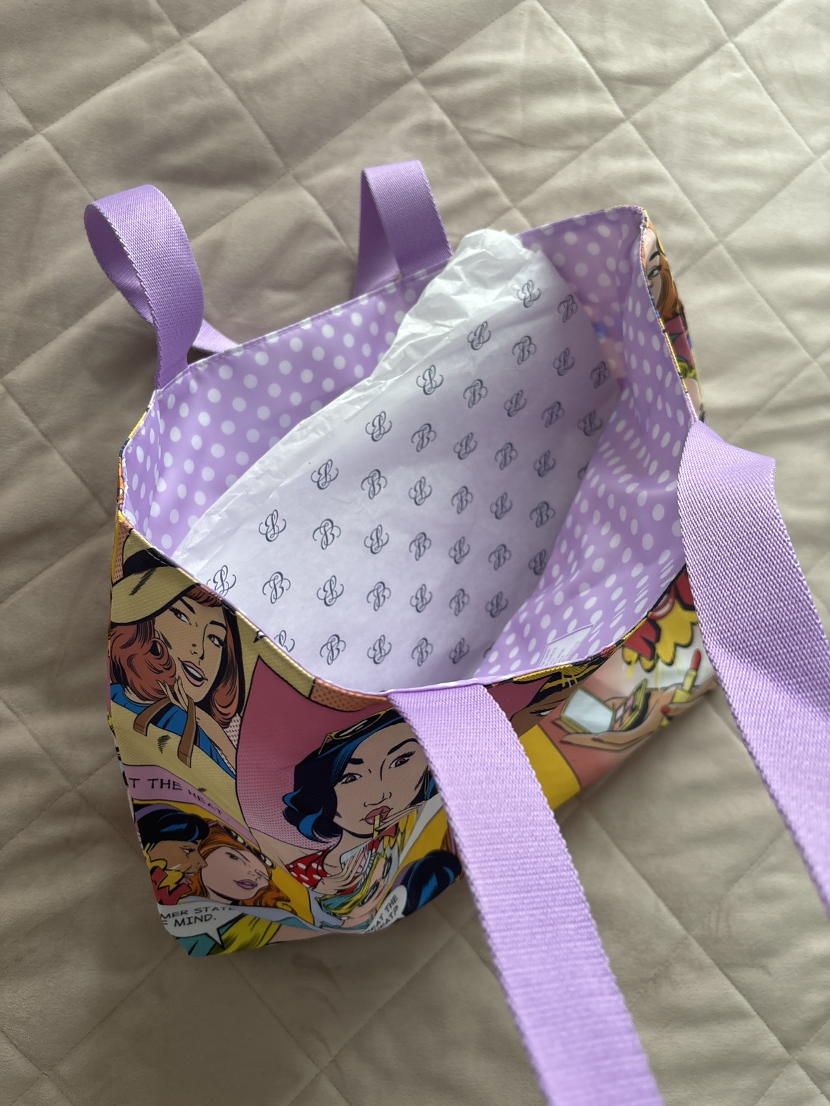 Estée Lauder image indicator(2)