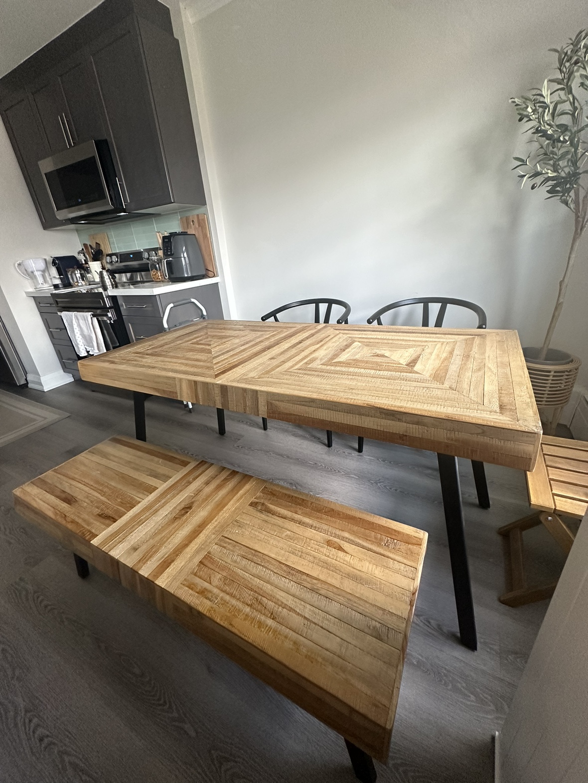 Structube Dining Set