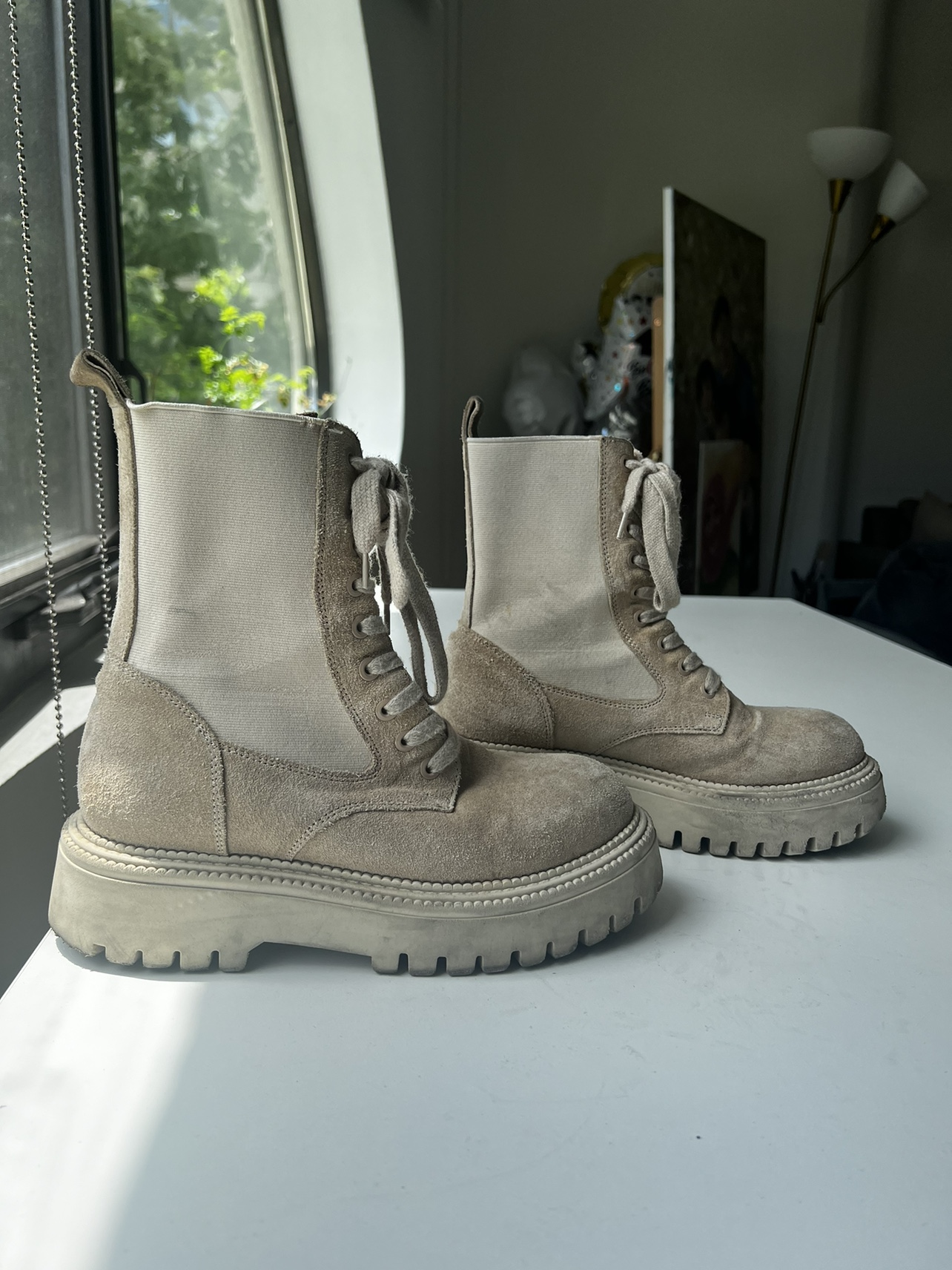 Beige platform boots - photo 4