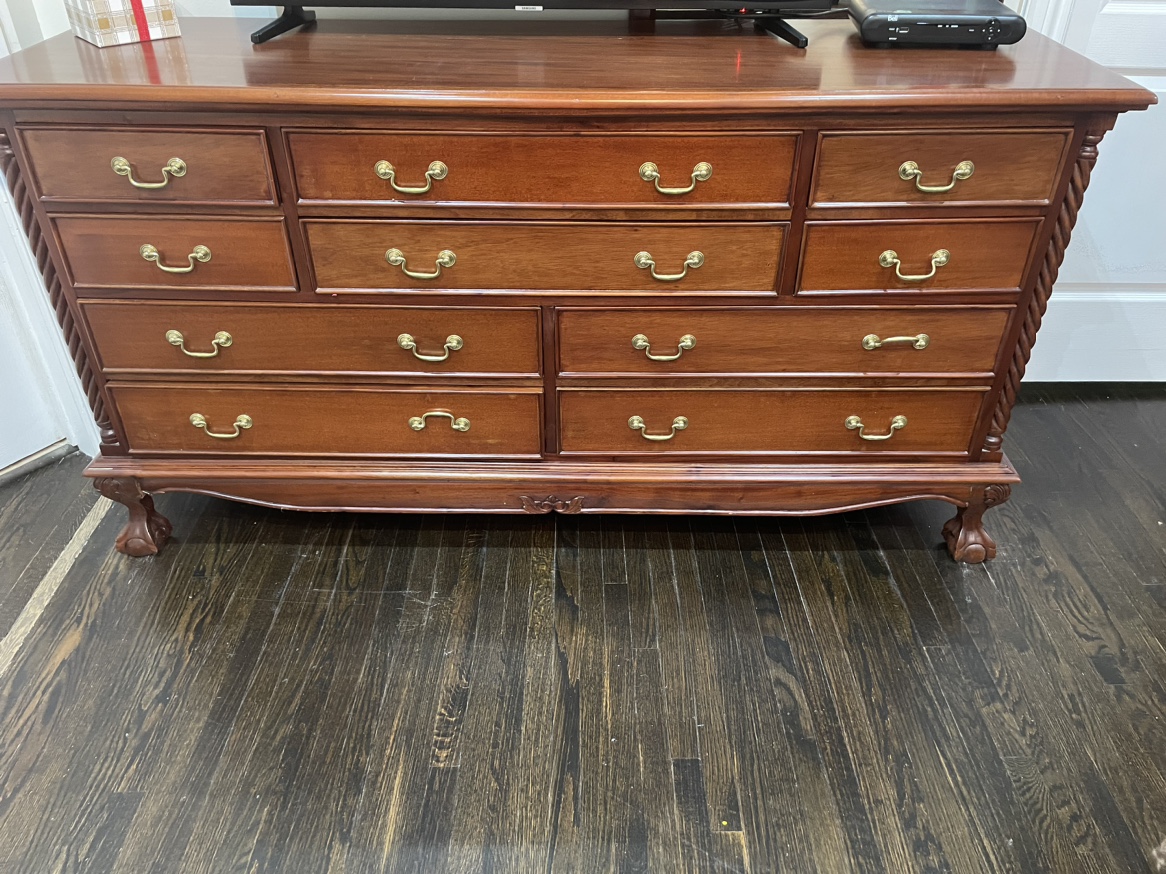 Bedroom Mahogany Dresser