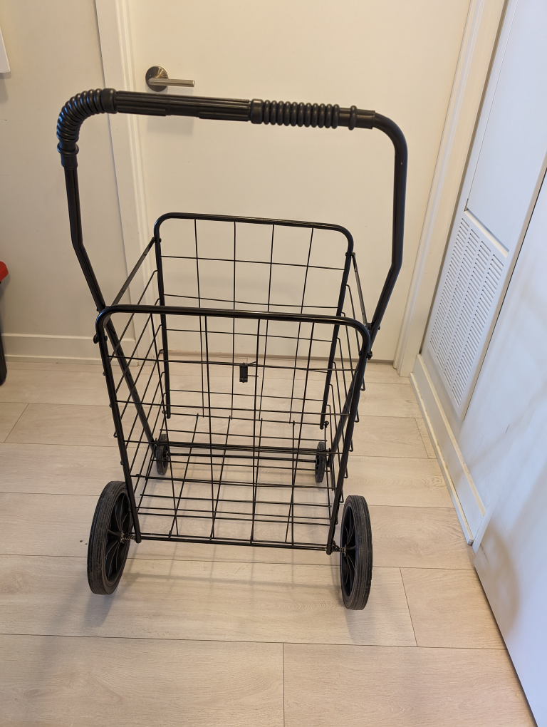 immediate Sale- Shopping Cart like new- Moving out sale thumbnail