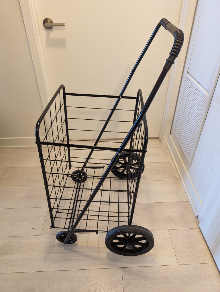 immediate Sale- Shopping Cart like new- Moving out sale image indicator(2)