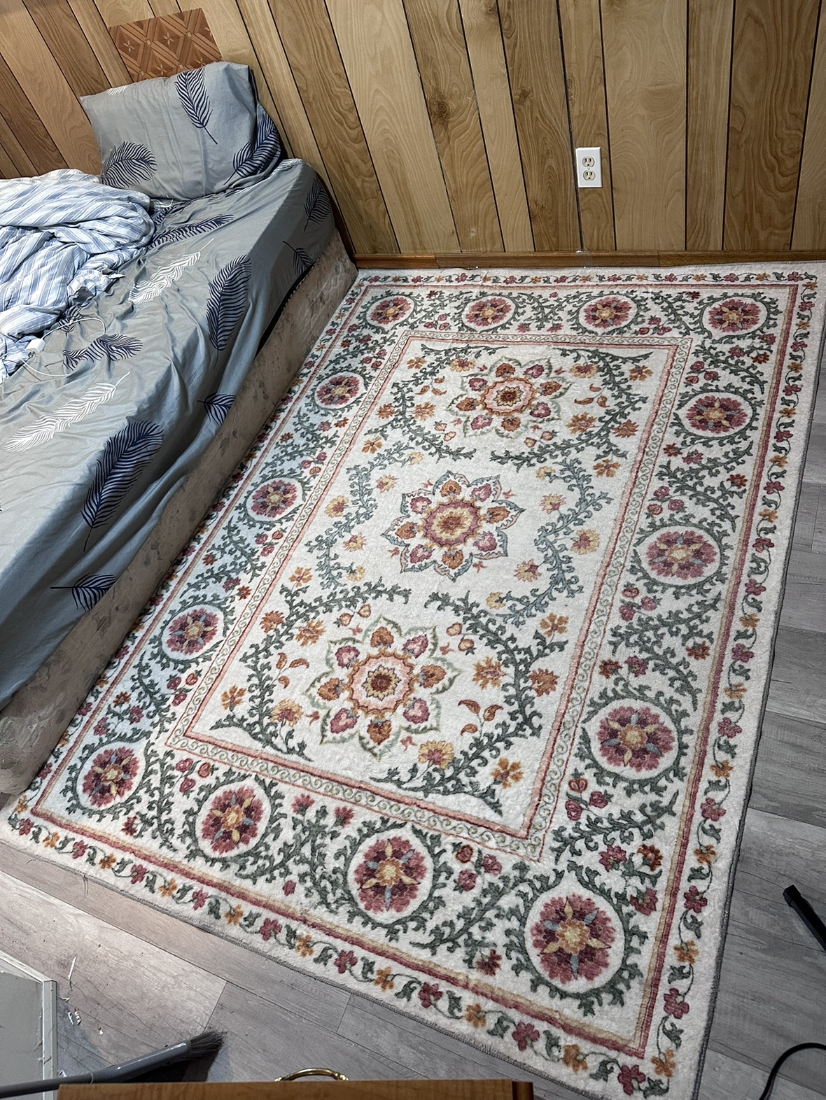 Area rug - photo 2