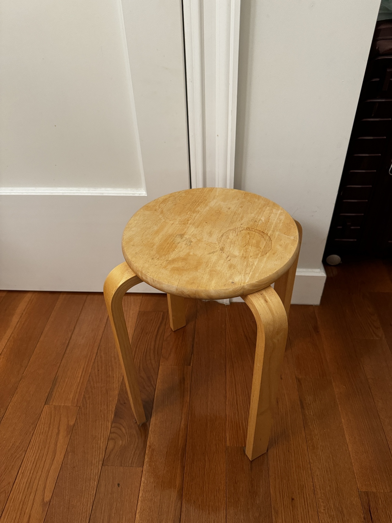 Stool - photo 2
