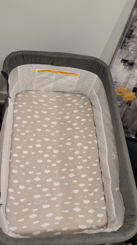 Grey 3 in 1 Baby Bassinet Bedside Crib image indicator(2)