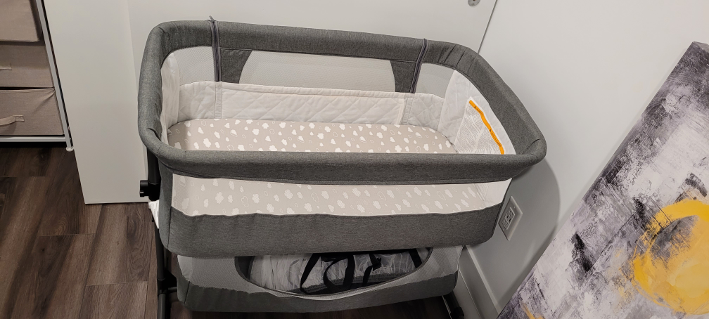 Grey 3 in 1 Baby Bassinet Bedside Crib image indicator(3)