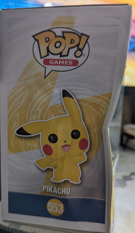 Funko Pop! Pokemon Pikachu image indicator(3)