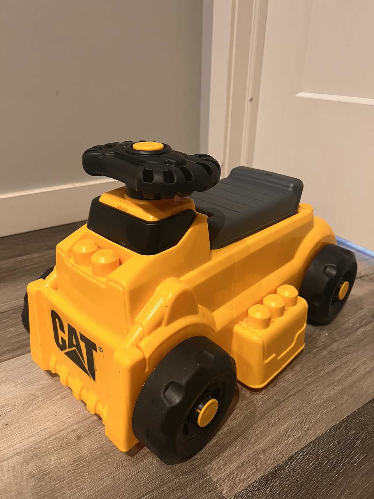 Toys - photo 2