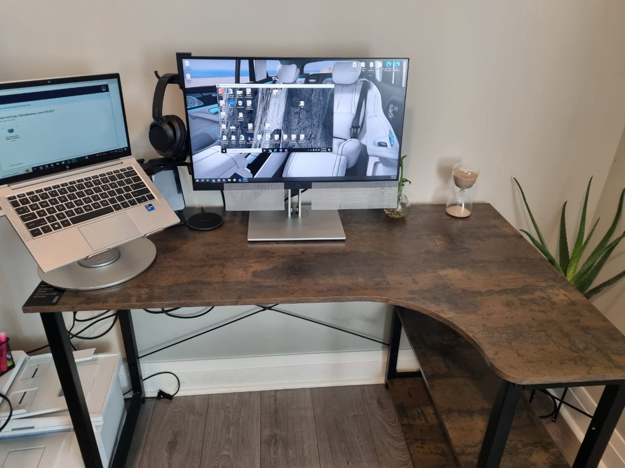 L-shaped Office Desk (Excellent condition, Like new) - photo 3