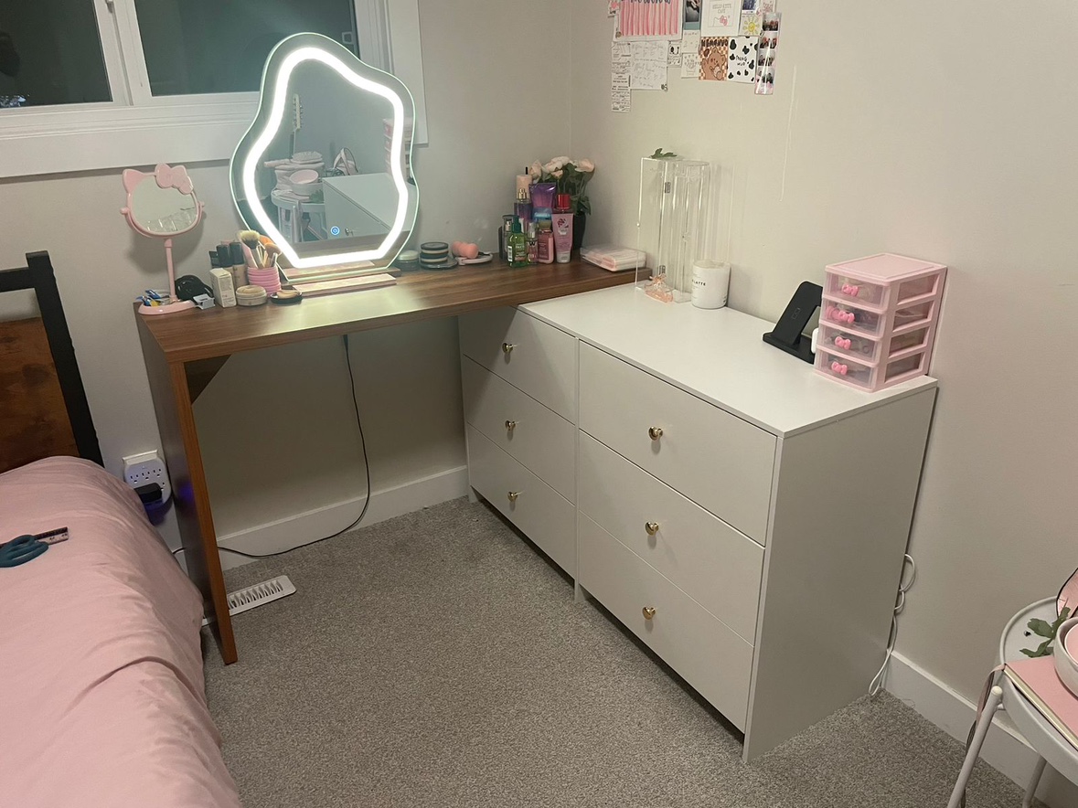 Vanity Desk with lighted mirror - photo 5