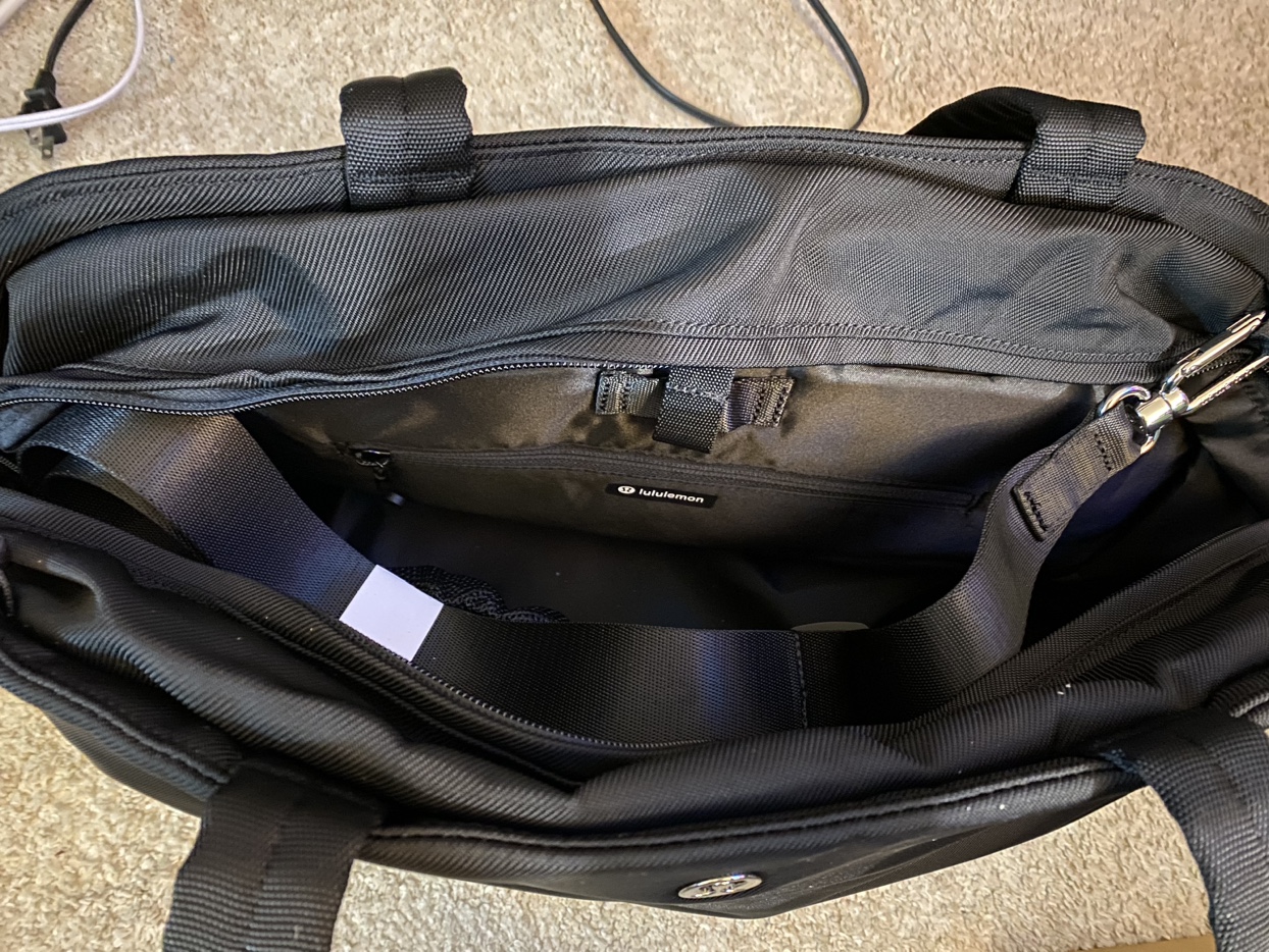 Brand new Lululemon City Essentials Duffel - photo 3