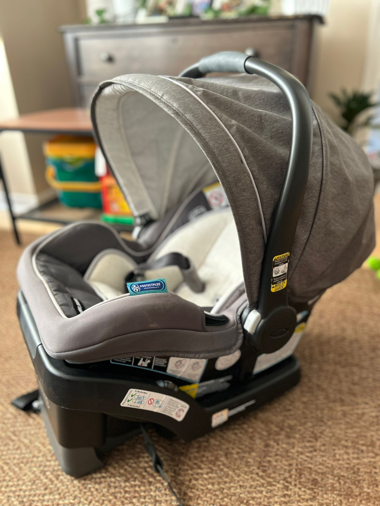 Graco Baby Car Seat Snugride  Snuglock 35 thumbnail