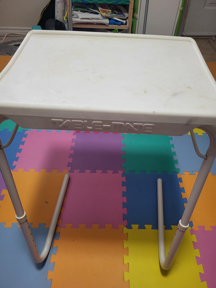 Used foldable study table and chair - photo 2