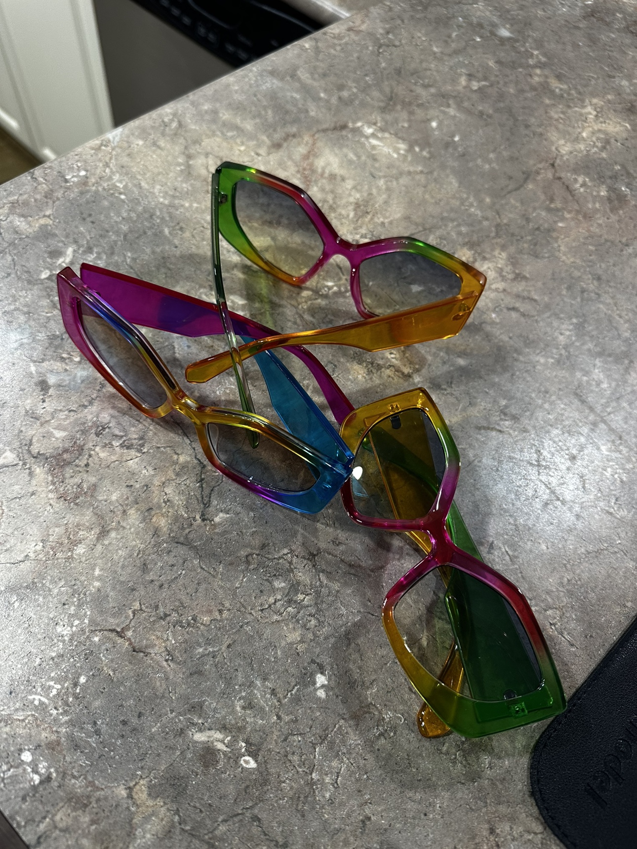 Sunglasses for summer - photo 3