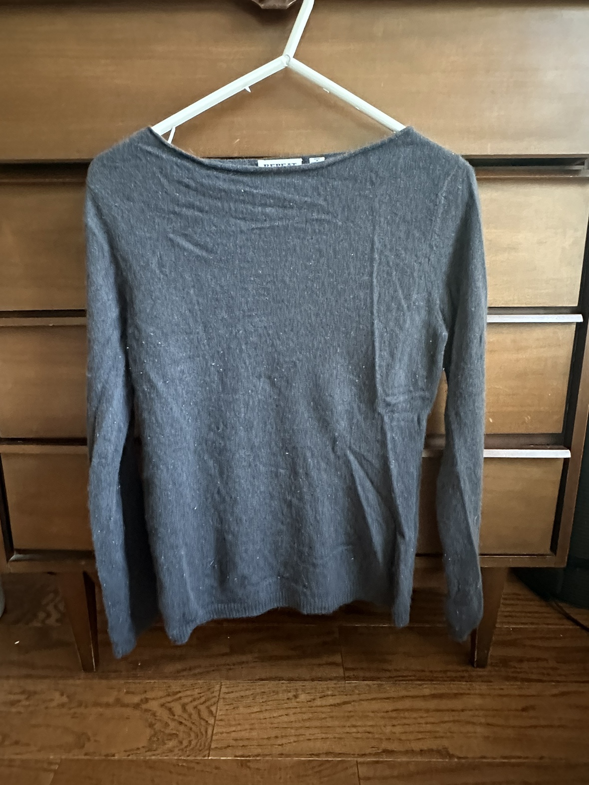 100% cashmere sweater thumbnail