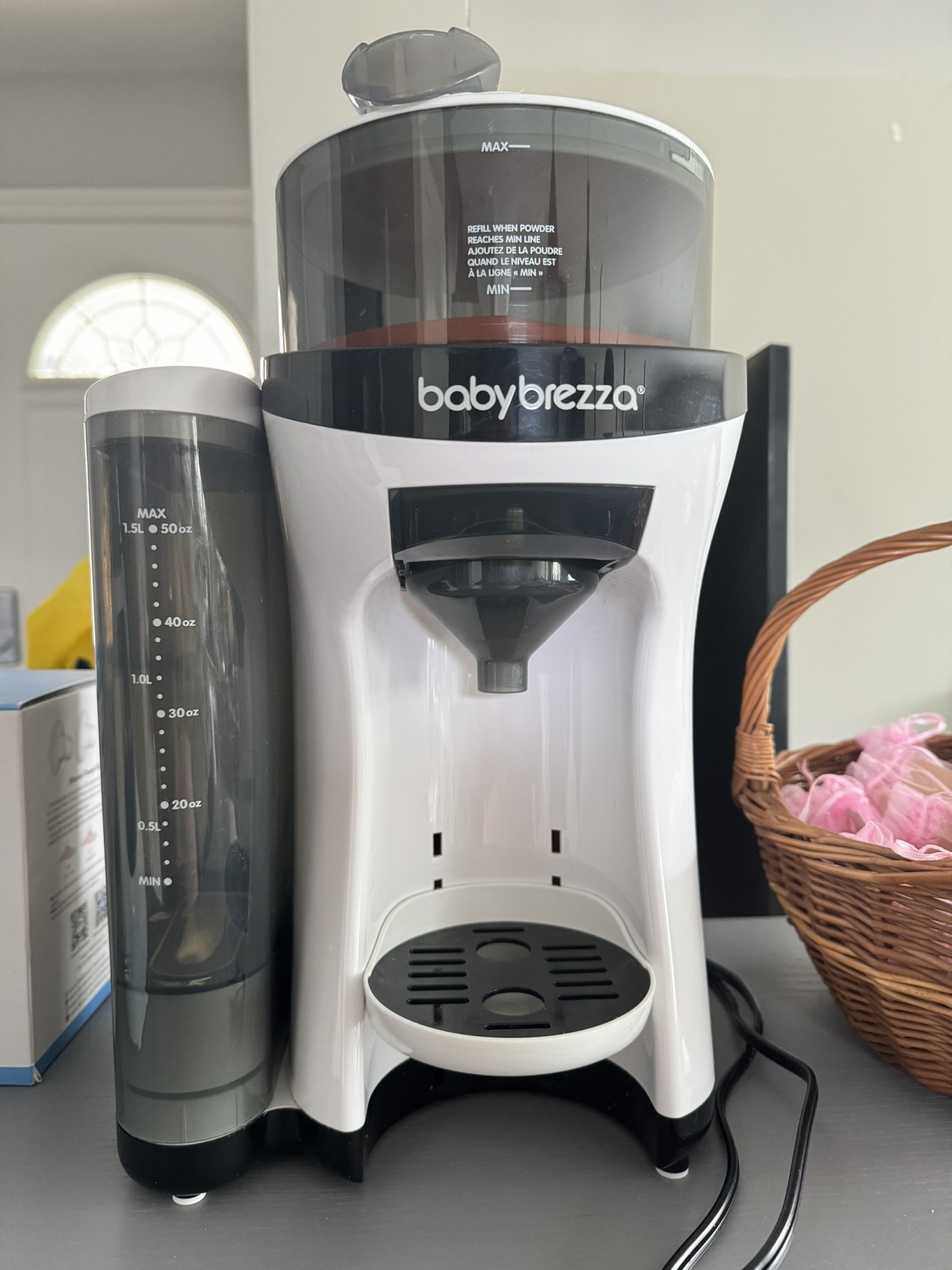 Baby brezza formula dispenser