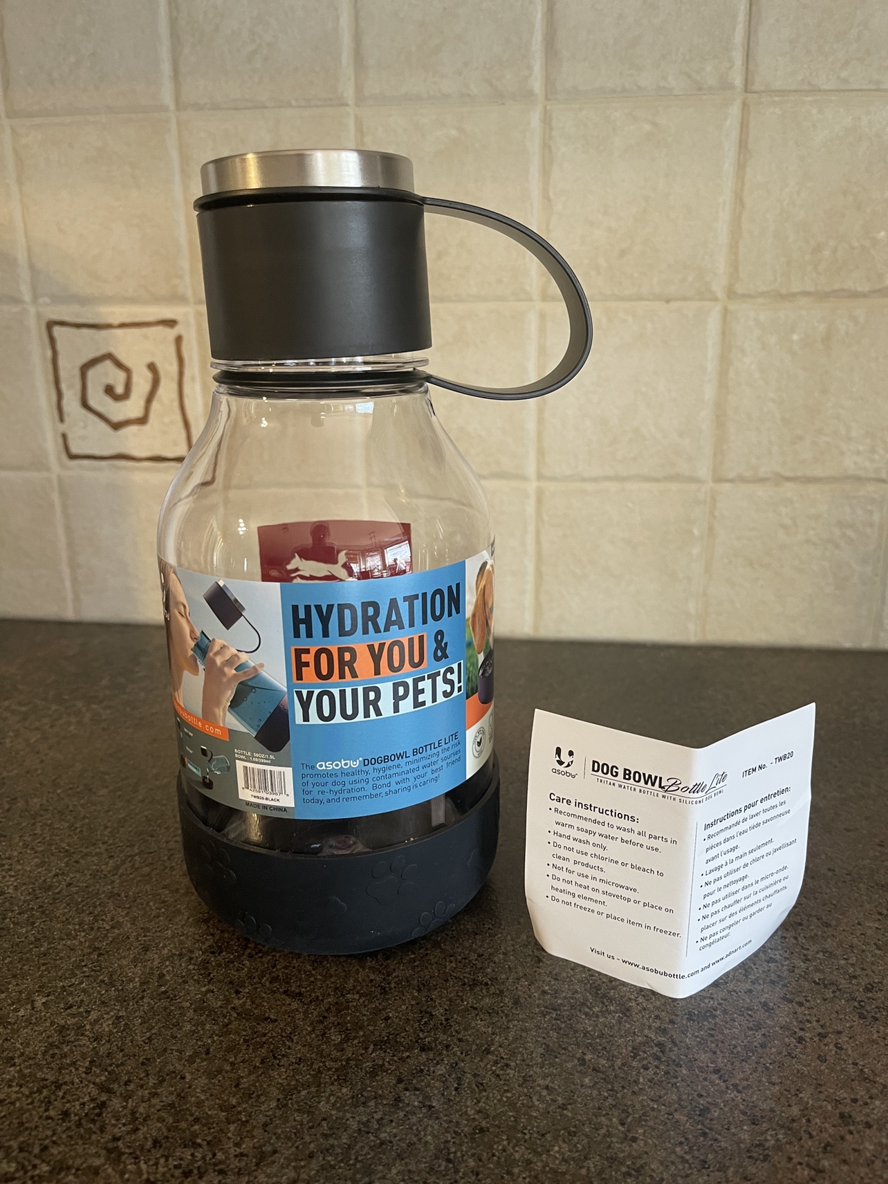 Dog Water Bottle with Detachable Bowl (New)