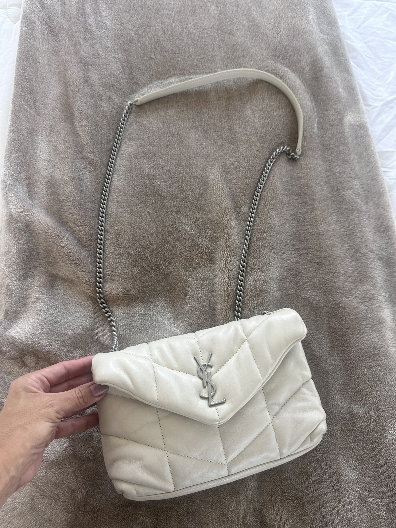 YSL White Small puffer loulou shoulder bag