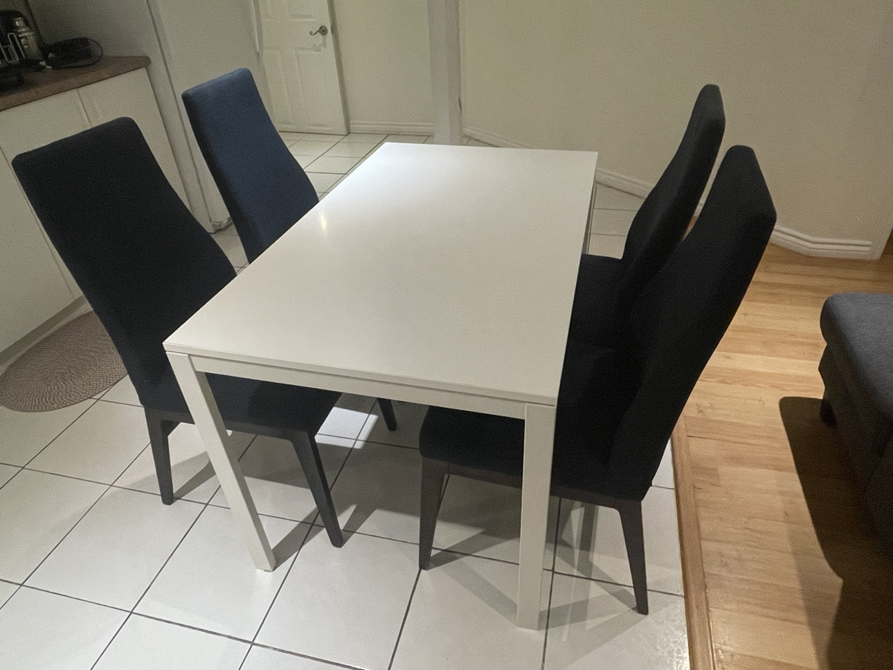 Dining set with 4 blue chairs