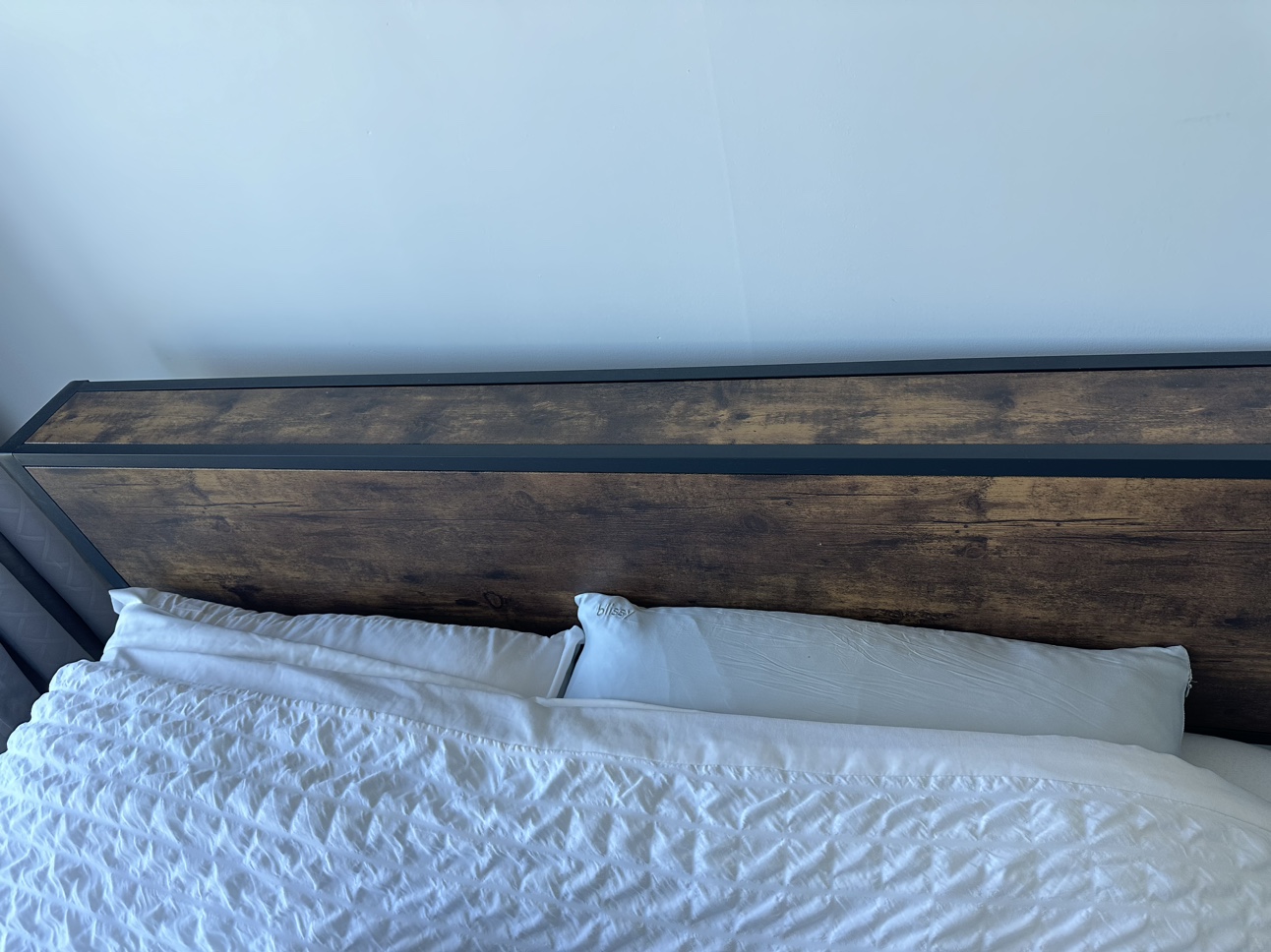Queen Bed Set - photo 2