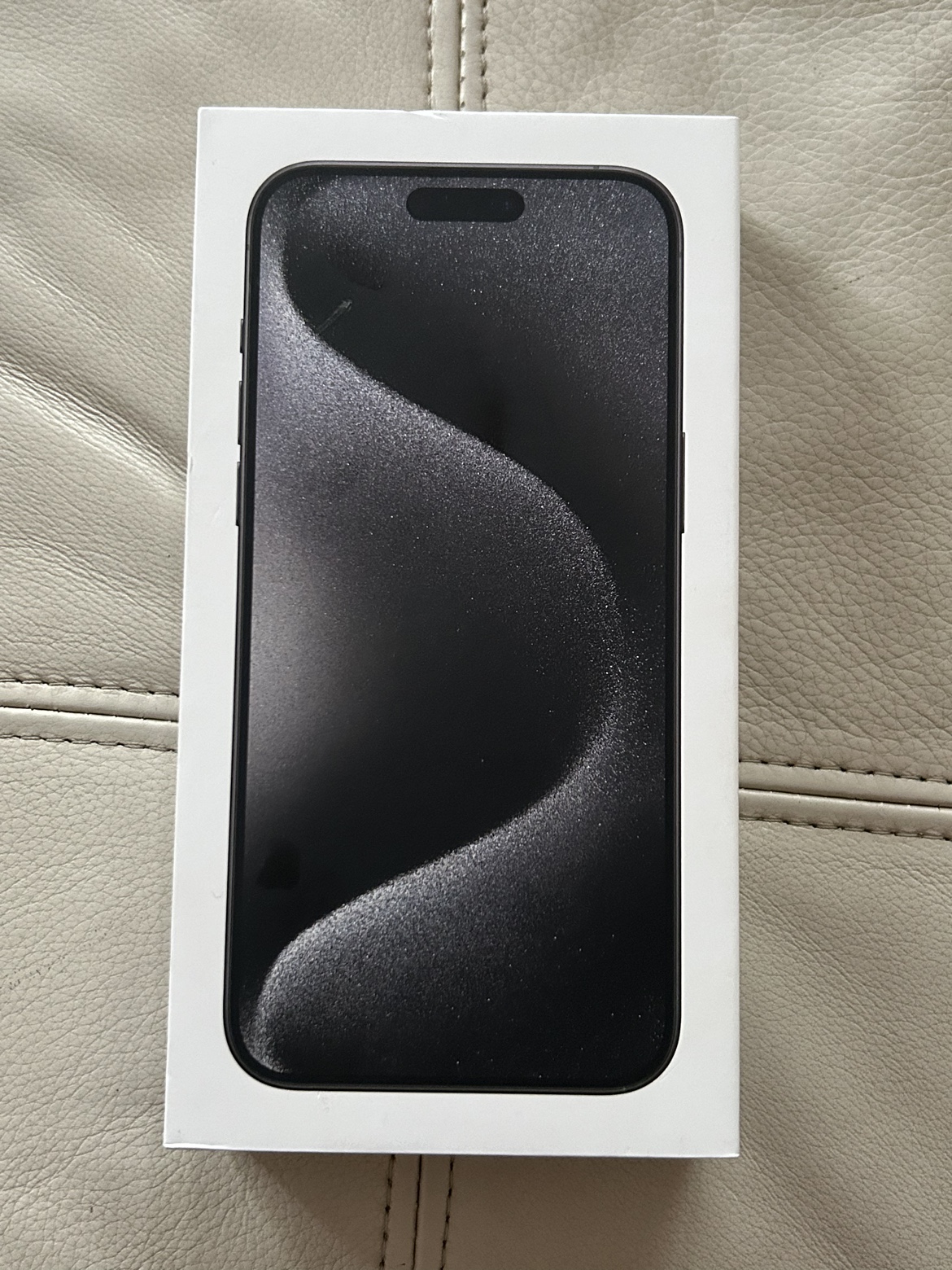 iPhone 15 Pro Max (brand new) black titanium 256gb