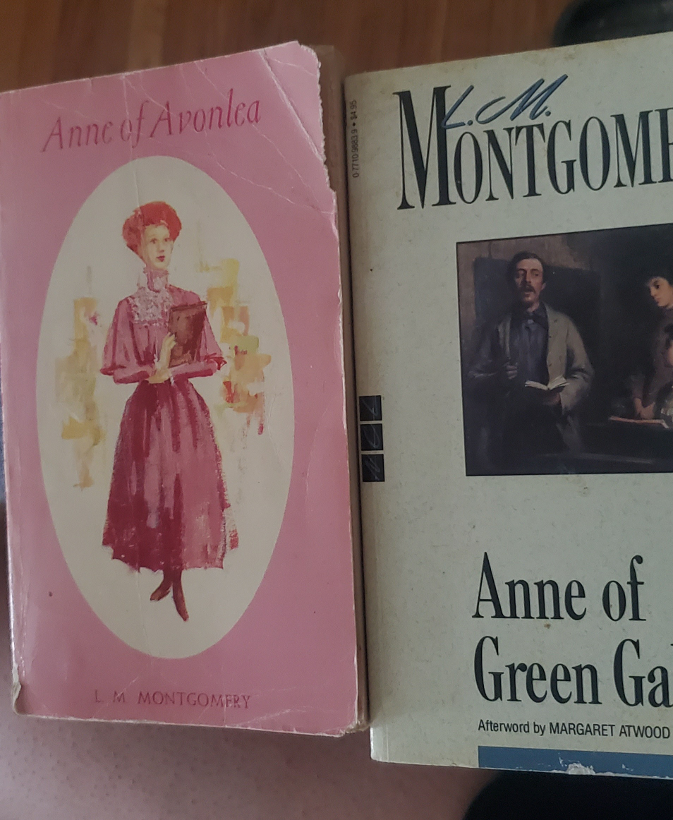 Books by L.M. Montgomery #freecycle 🧡