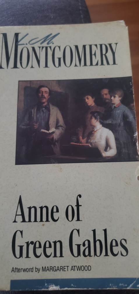 Books by L.M. Montgomery #freecycle 🧡 - photo 2