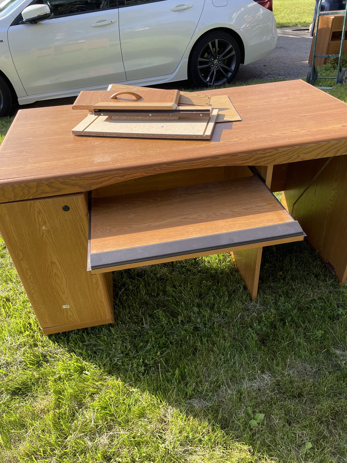 Office desk for sale (28x30x55 inch ) thumbnail