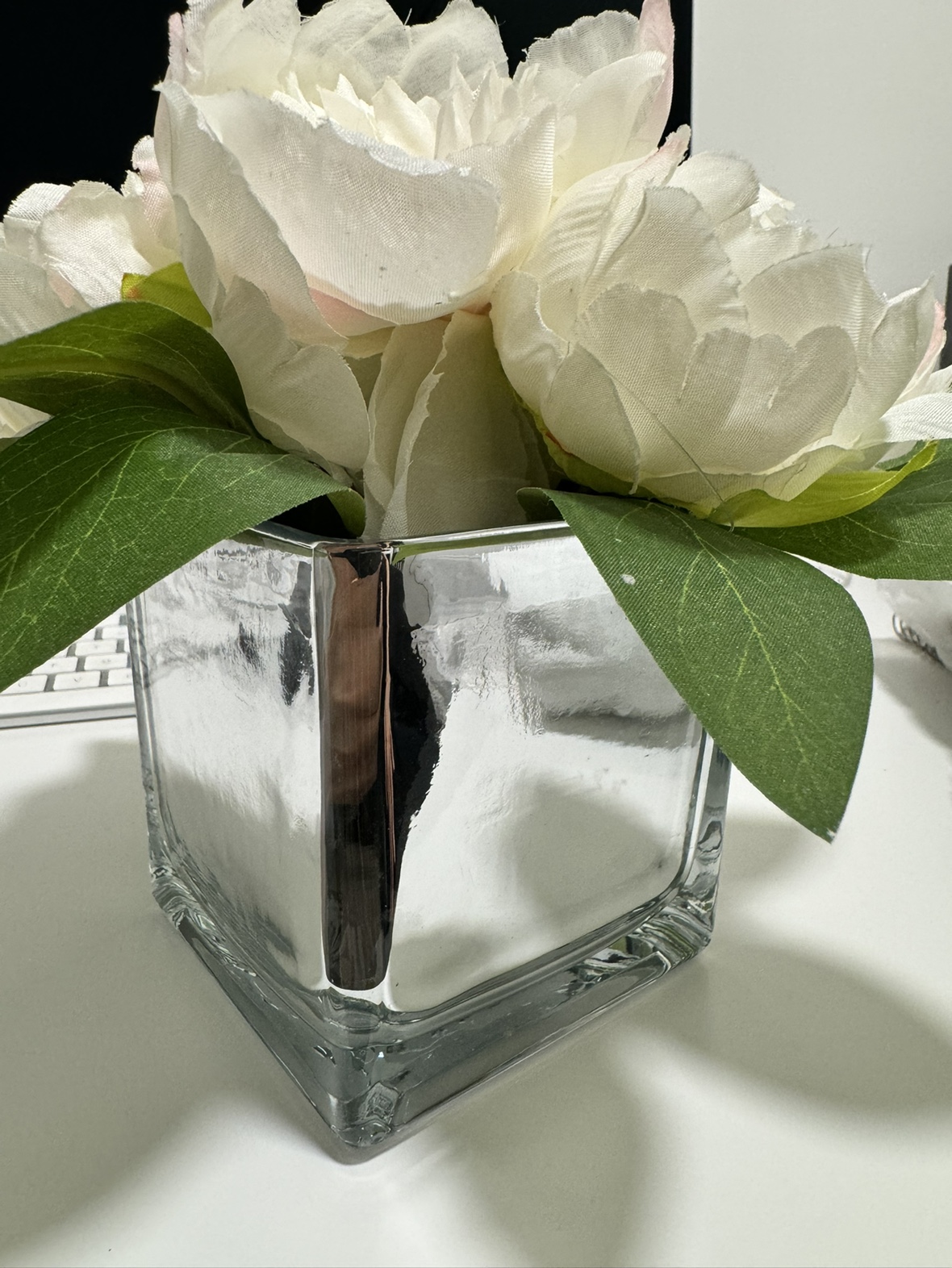 White Peonies Flower Arrangement. 🧡 image indicator(2)