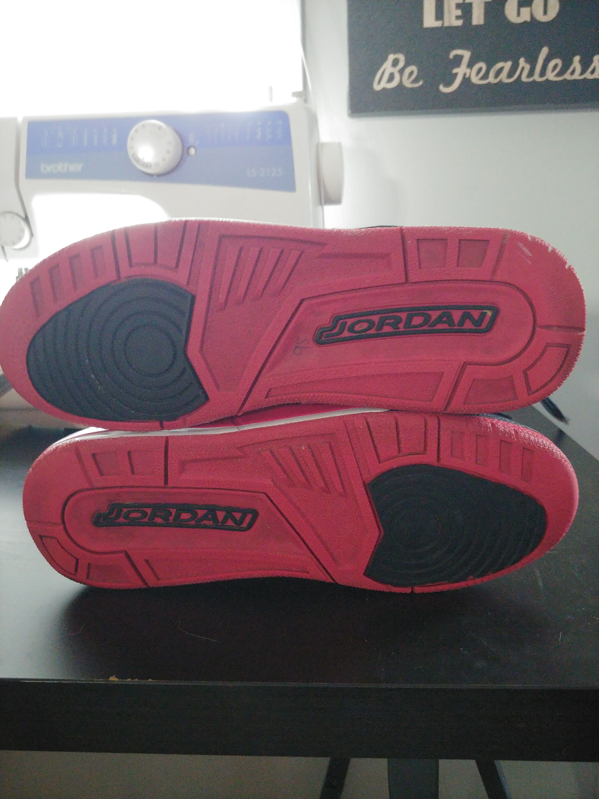 Women's Air Jordans - photo 2