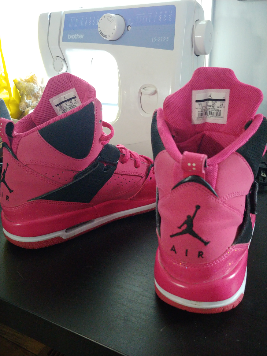 Women's Air Jordans - photo 4