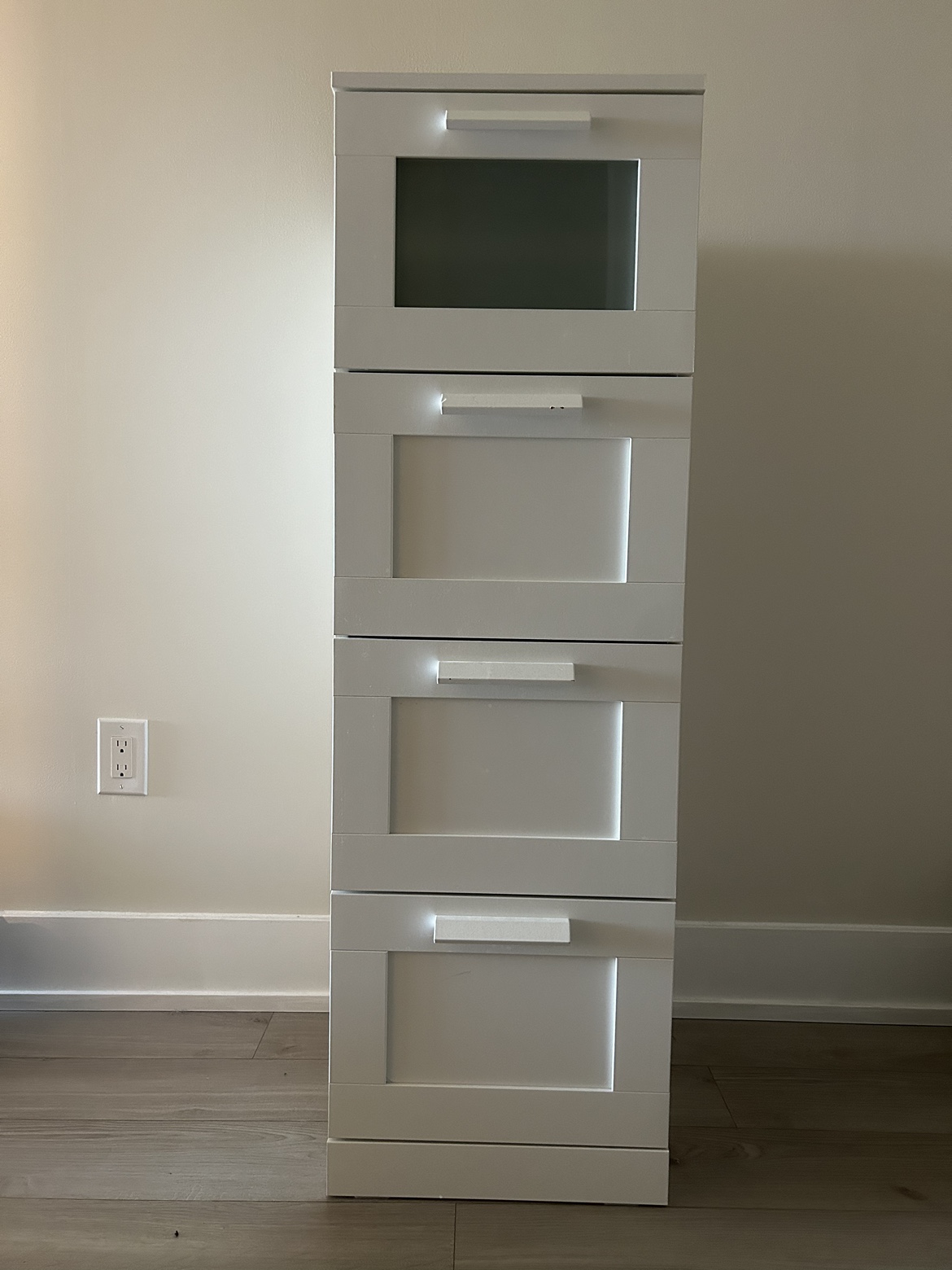 4-Drawer Chest