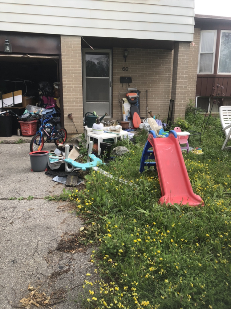 Moving sale final days thumbnail