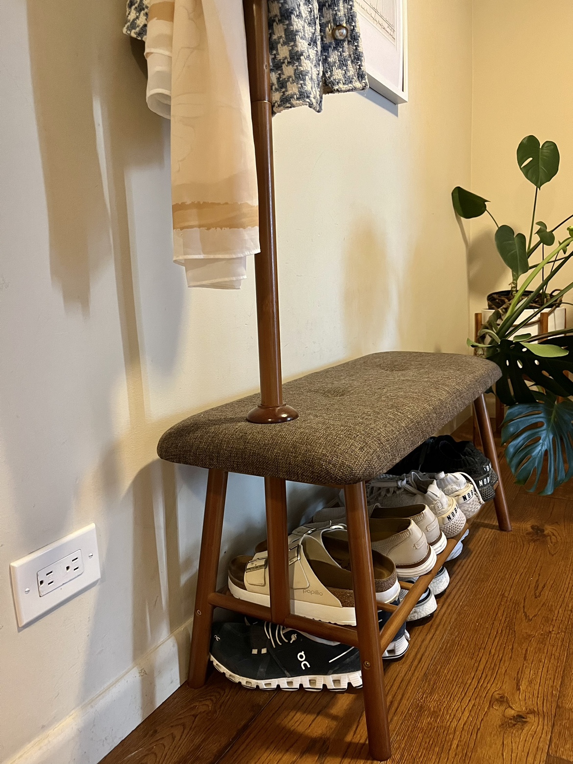 Coat and Shoe Rack - photo 2